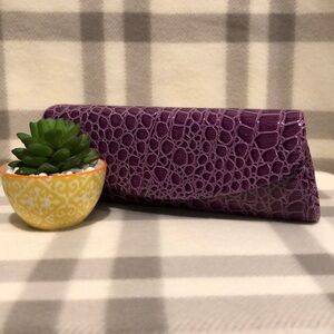 Faux patent leather crocodile clutch bag in purple